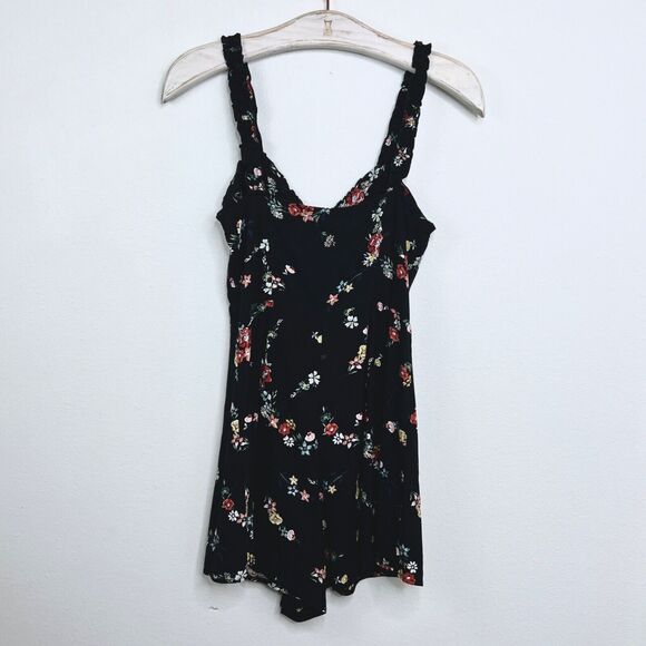 Urban Outfitters Womens Black Floral Sleeveless Button Down Romper Size XS - Picture 5 of 6